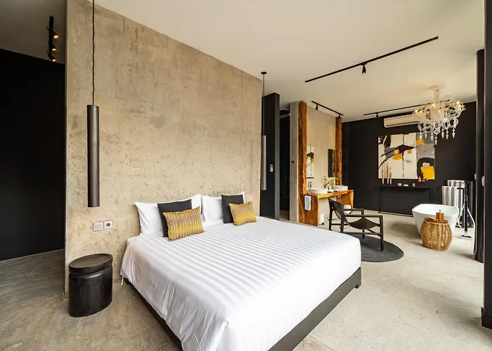 Rouge - Loft Edry